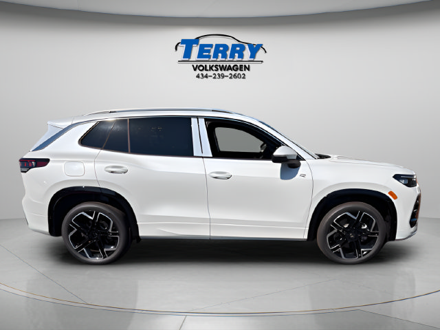 New 2026 Volkswagen Tiguan SEL R-Line