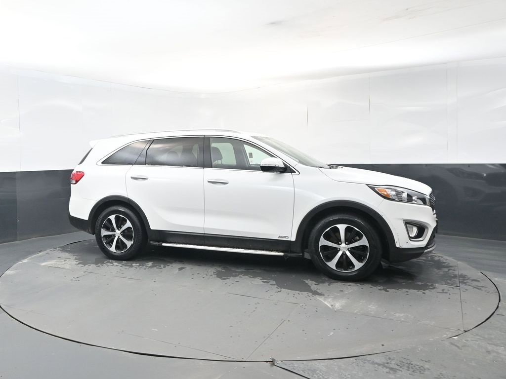 Used 2016 Kia Sorento EX image 7