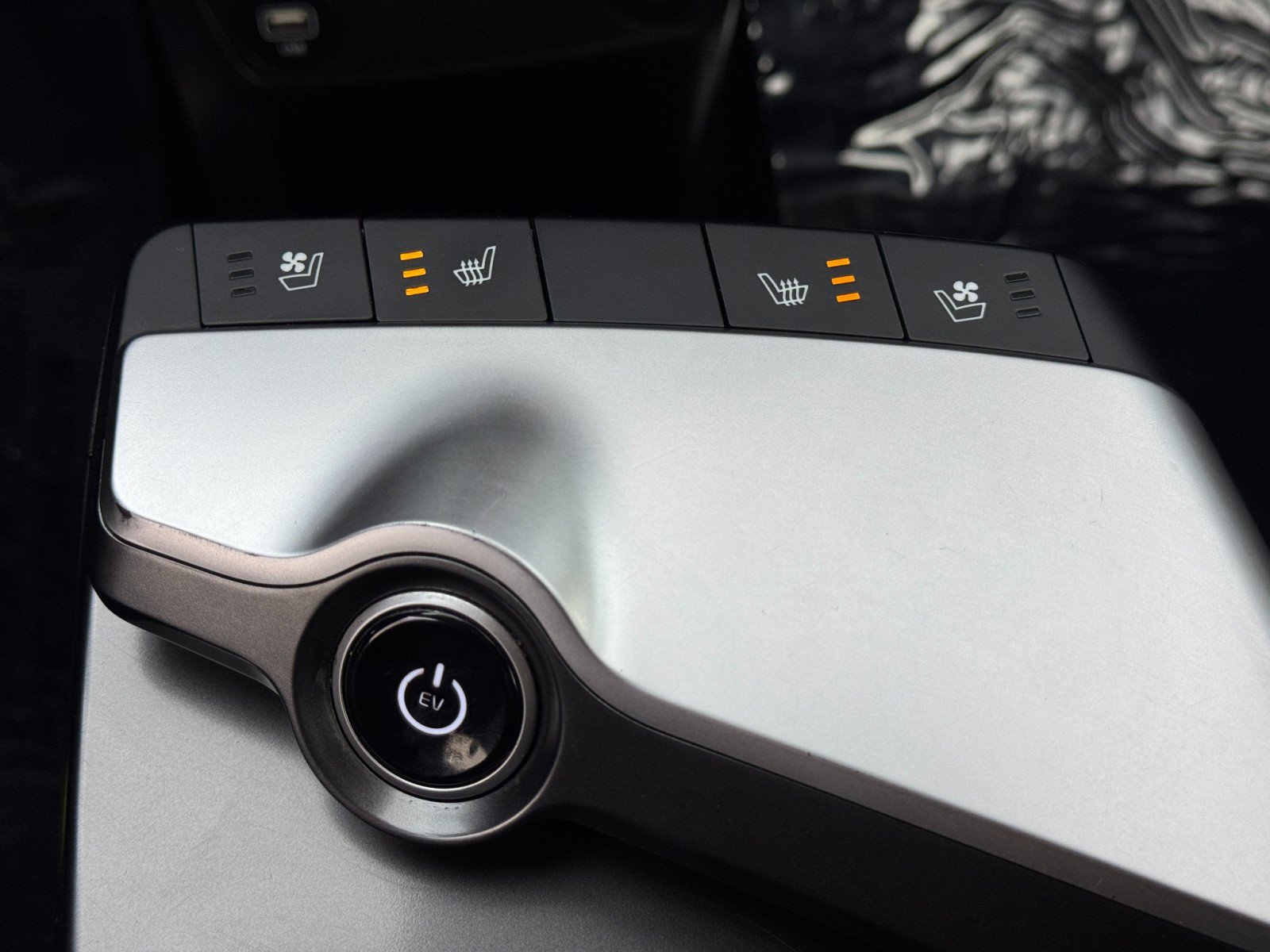 Used 2023 Kia EV6 Wind w/ Wind Technology Package image 29