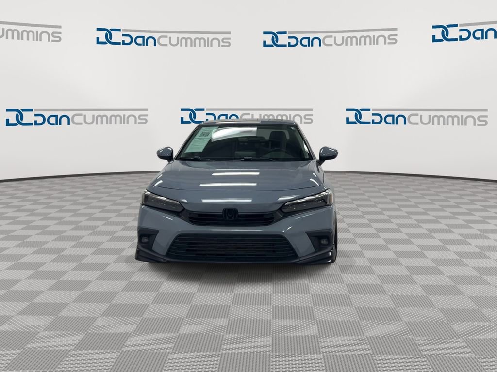 Used 2022 Honda Civic Touring image 3