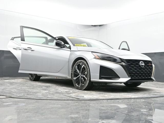 Used 2024 Nissan Altima 2.5 SR image 66