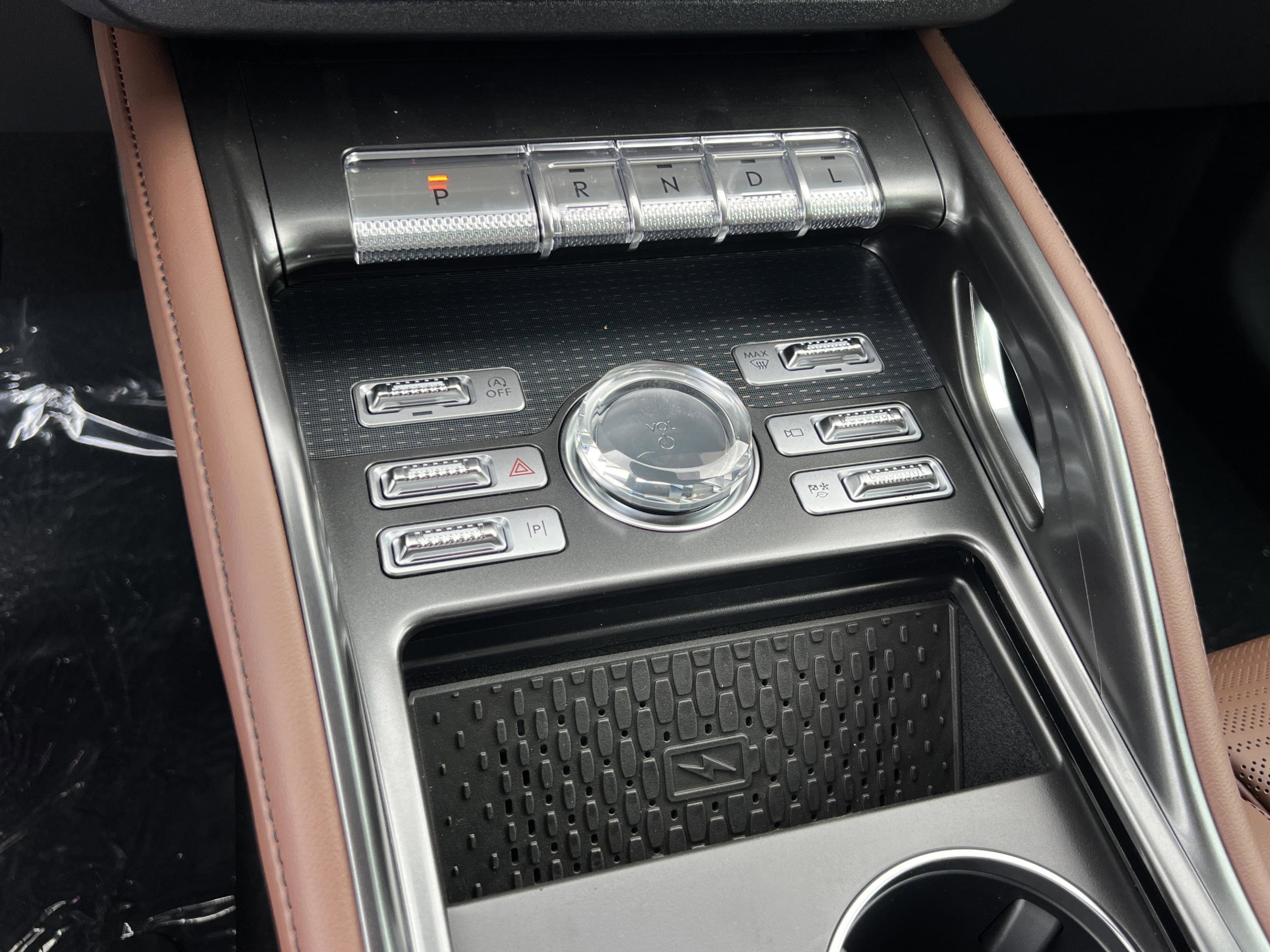 New 2026 Lincoln Nautilus Reserve AWD/4WD image 16