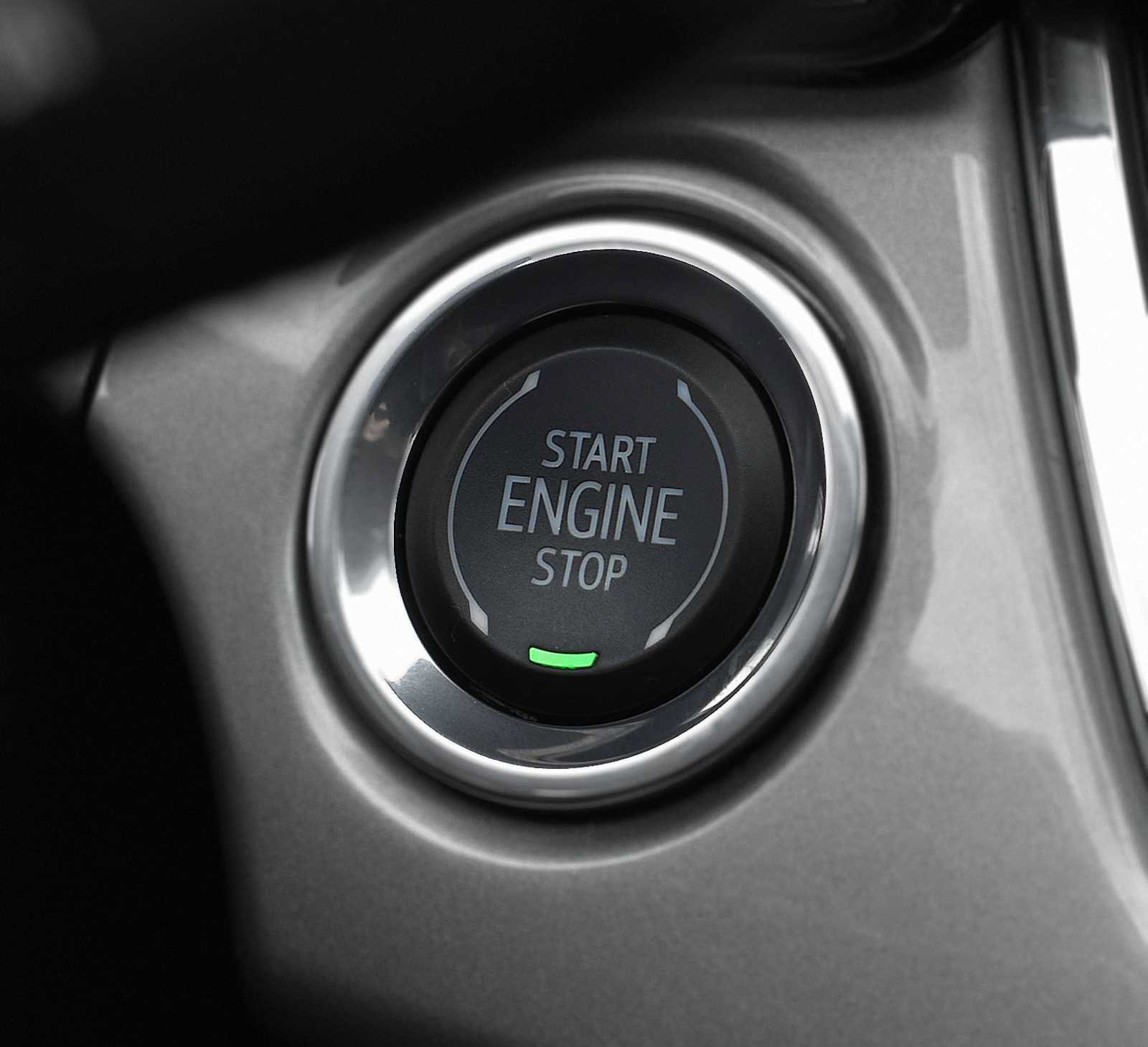 Used 2025 Chevrolet Trax LT w/ LT Convenience Package FWD image 14