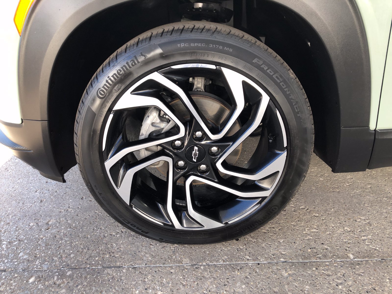 Used 2024 Chevrolet TrailBlazer RS w/ Convenience Package FWD image 4
