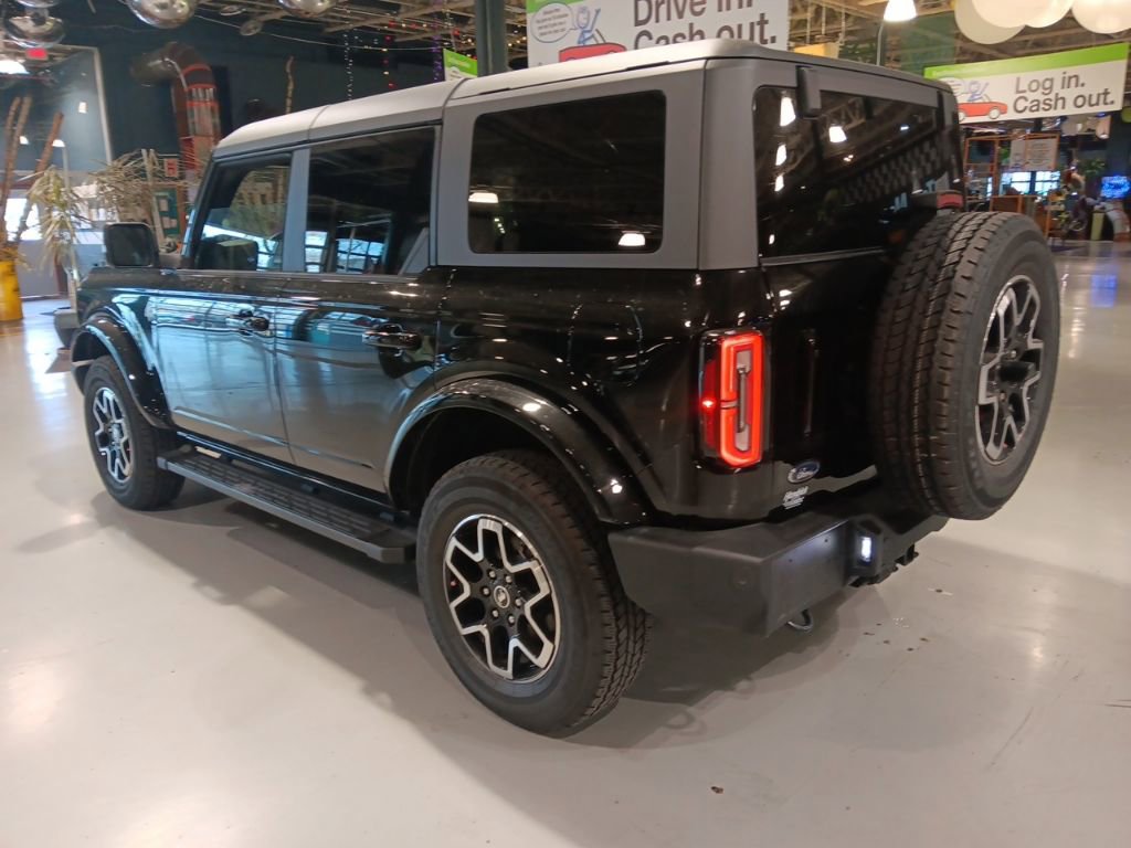 Used 2024 Ford Bronco Outer Banks image 8