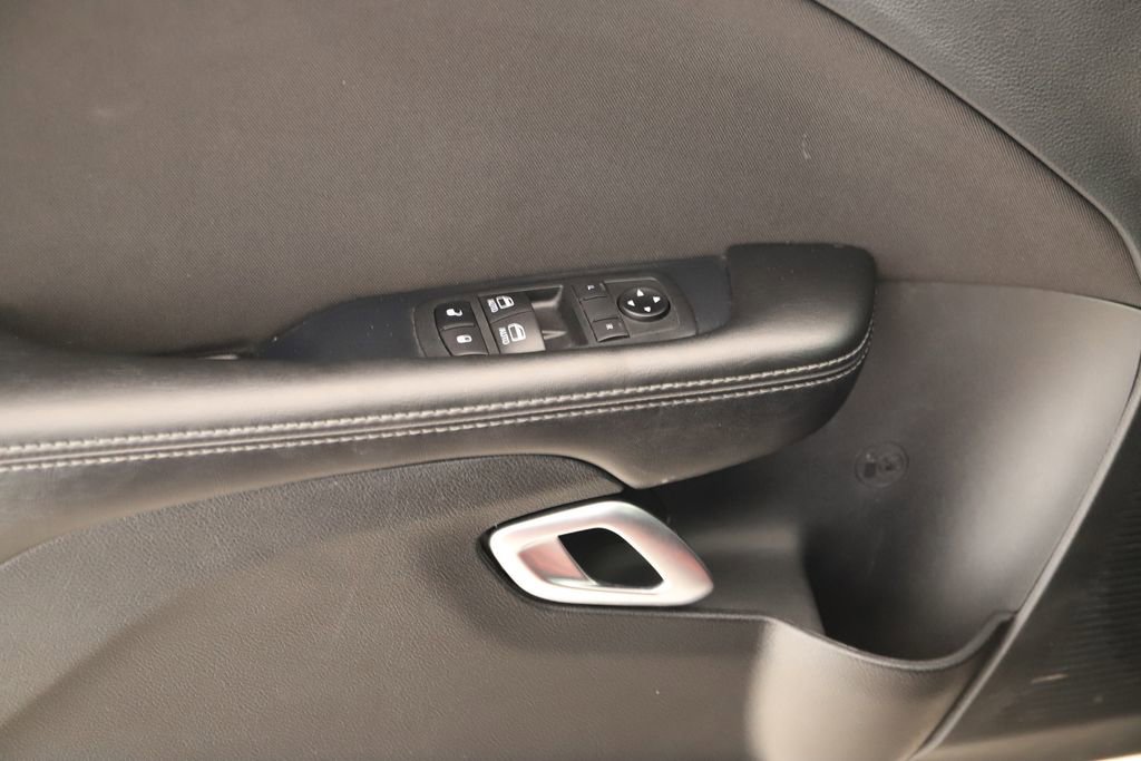 Used 2020 Dodge Challenger SXT image 19