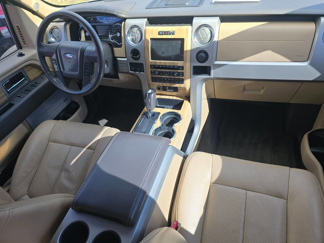 Used 2011 Ford F150 Lariat w/ Lariat Plus Pkg image 28