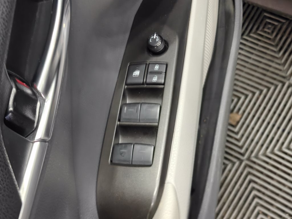 Used 2024 Toyota Camry LE FWD image 39