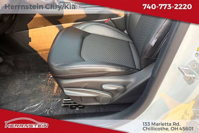New 2026 Jeep Compass Latitude AWD/4WD image 16