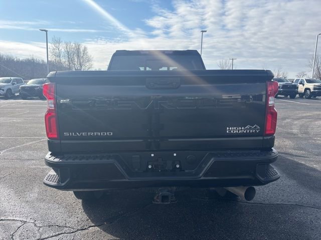 Used 2024 Chevrolet Silverado 2500 High Country image 4