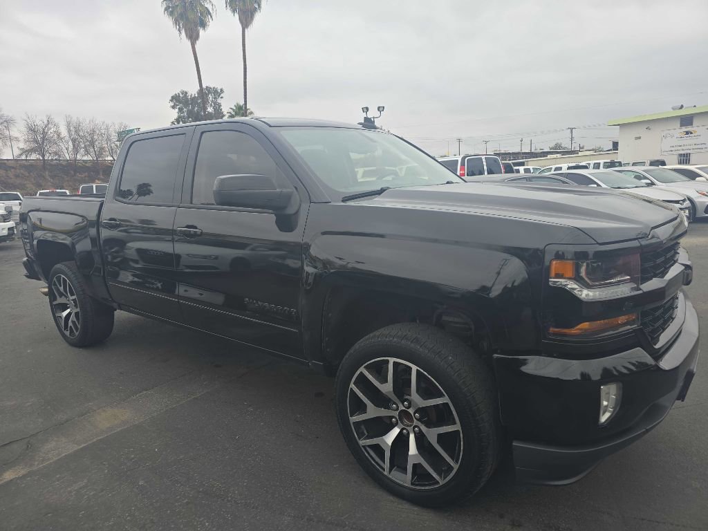 Used 2016 Chevrolet Silverado 1500 LT w/ LT Convenience Package image 4