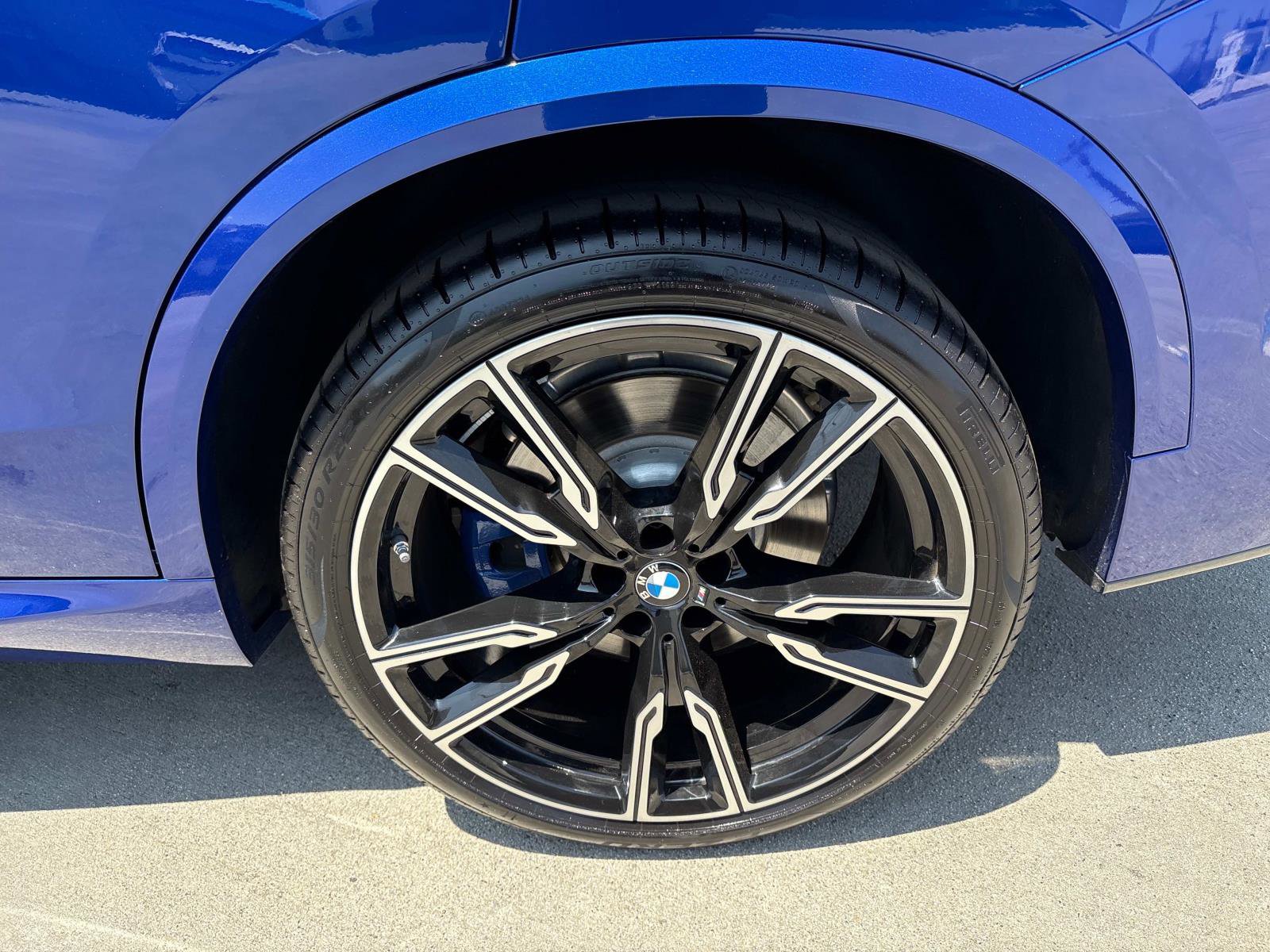 Used 2025 BMW X5 M60i image 9