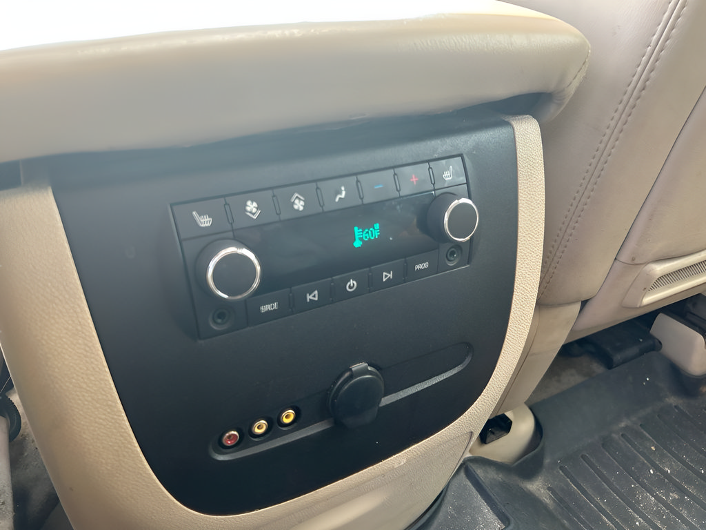 Used 2012 GMC Yukon XL Denali AWD/4WD image 9