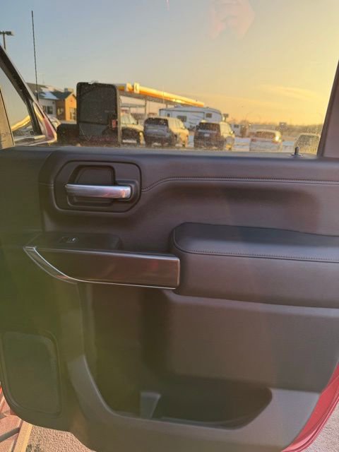 Used 2021 GMC Sierra 2500 AT4 w/ AT4 Premium Plus Package image 18