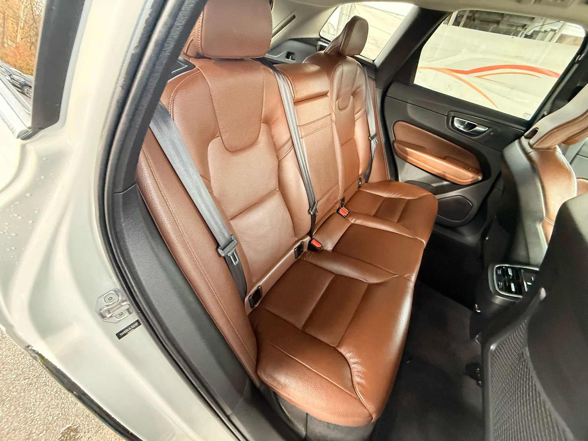 Used 2020 Volvo XC60 T5 Inscription image 23