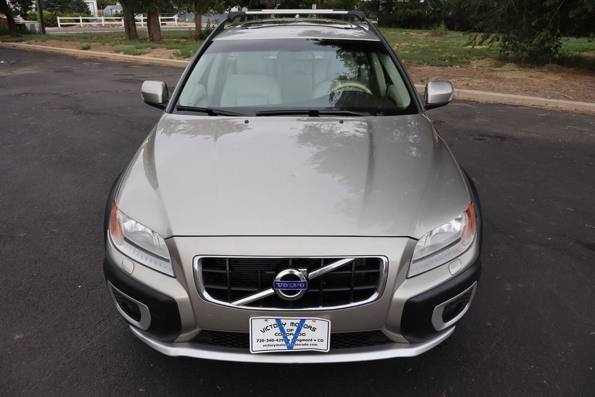 Used 2011 Volvo XC70 T6 image 12
