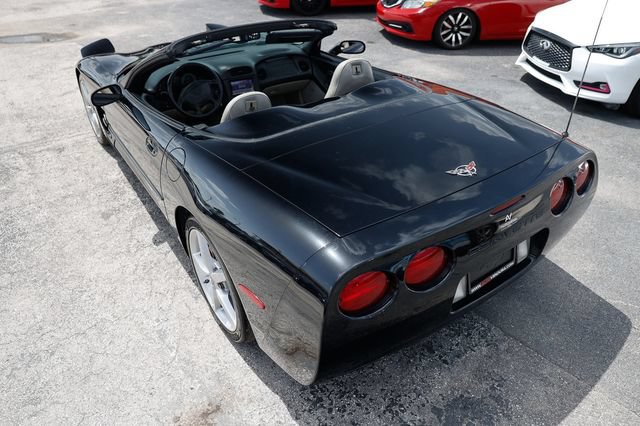 Used 2001 Chevrolet Corvette Convertible w/ Preferred Equipment Group2 RWD image 8