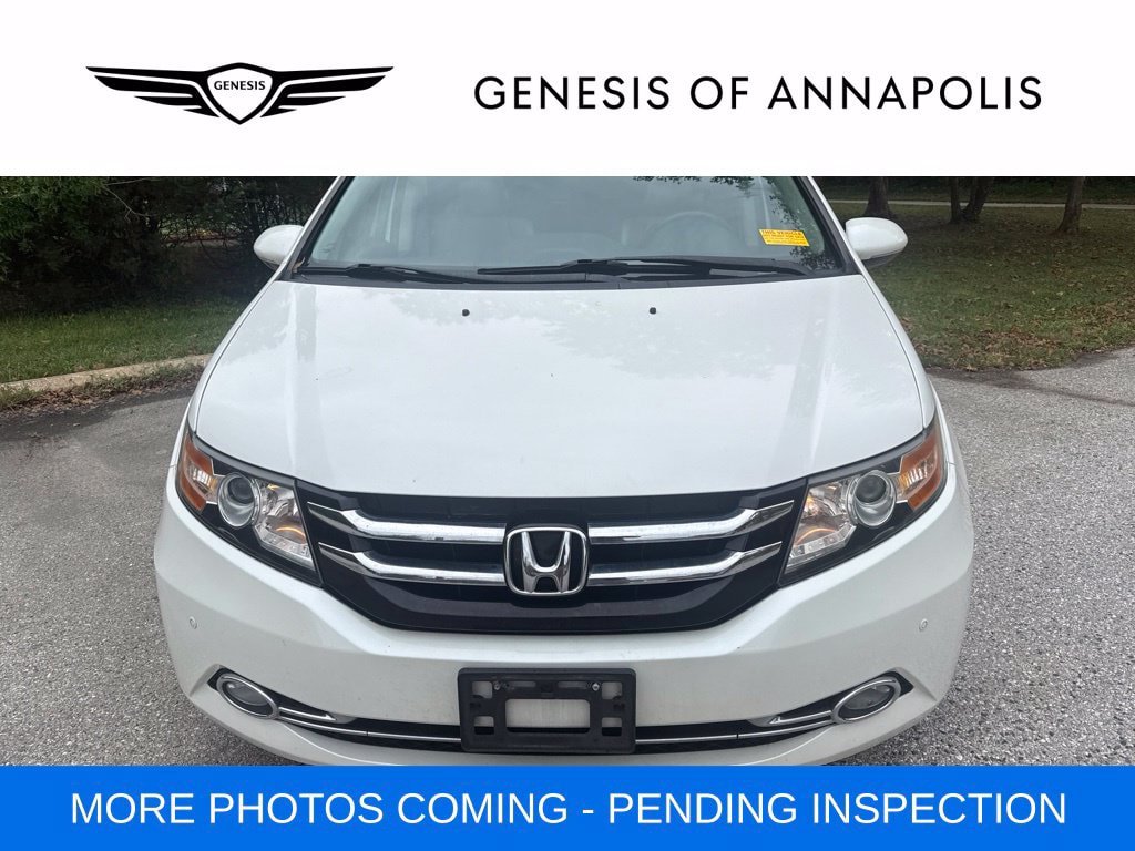 Used 2014 Honda Odyssey Touring Elite image 2