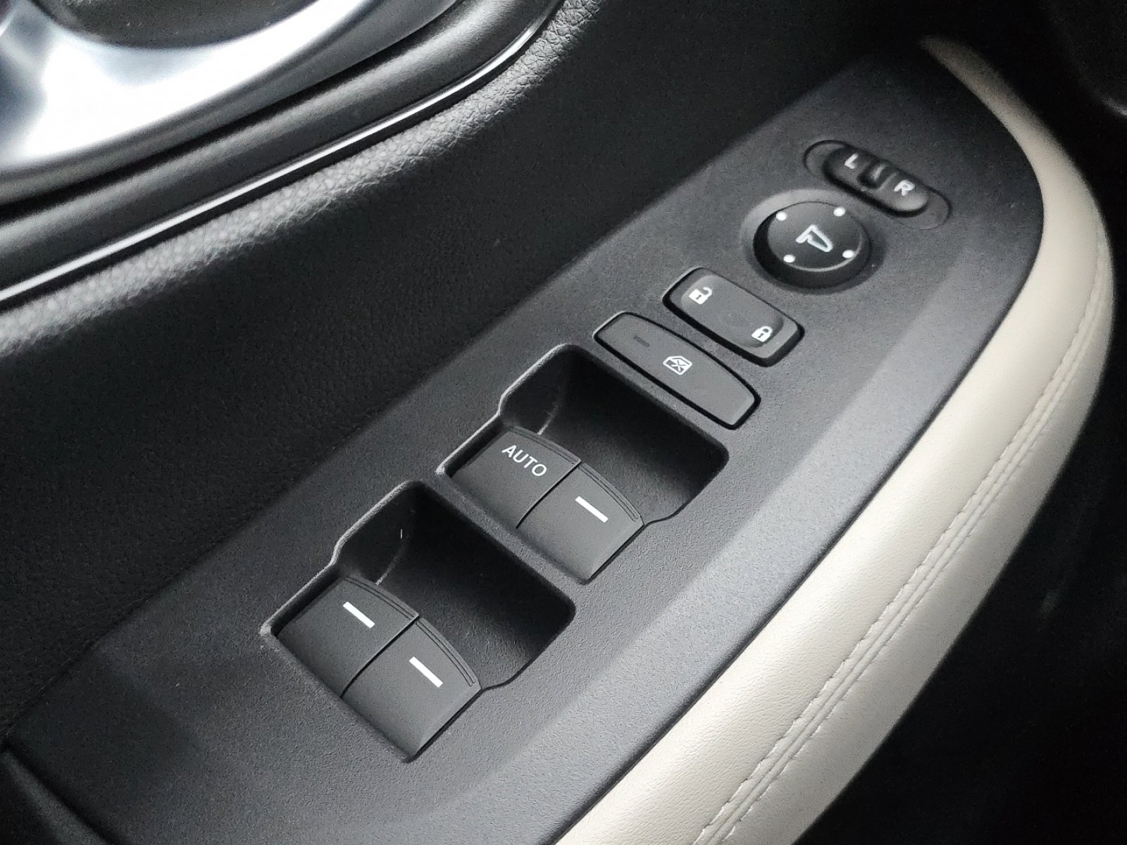 New 2026 Honda HR-V LX image 30