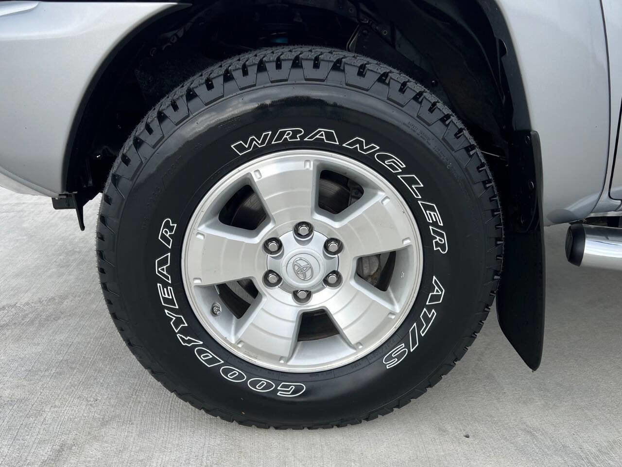 Used 2014 Toyota Tacoma 4x4 Double Cab w/ TRD Sport Package image 31