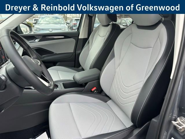 New 2026 Volkswagen Tiguan SE R-Line image 29