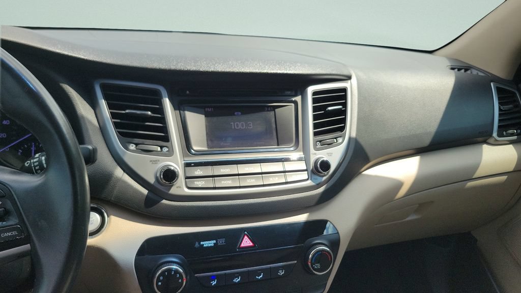 Used 2016 Hyundai Tucson Sport FWD image 14