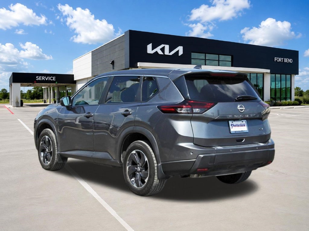 Used 2024 Nissan Rogue SV FWD image 7