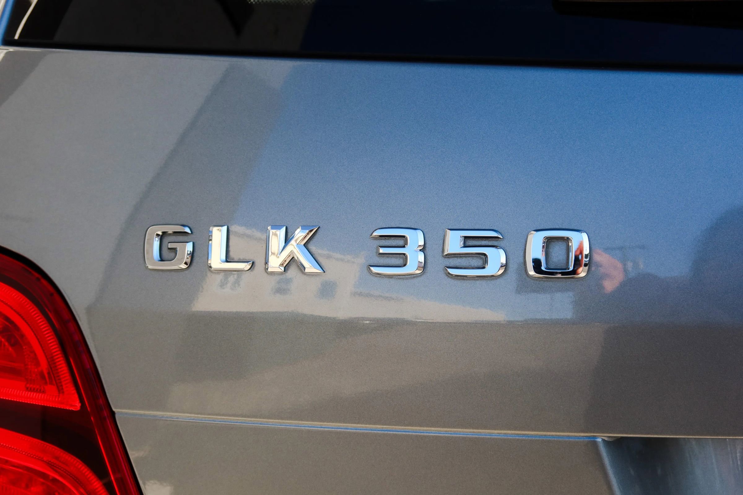 Used 2015 Mercedes-Benz GLK 350 4MATIC w/ Premium 1 Package image 8