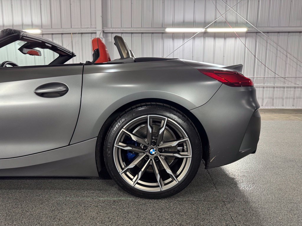 Used 2020 BMW Z4 M40i w/ Executive Package RWD image 14