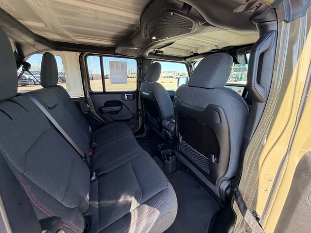 Used 2025 Jeep Wrangler Unlimited Rubicon AWD/4WD image 23