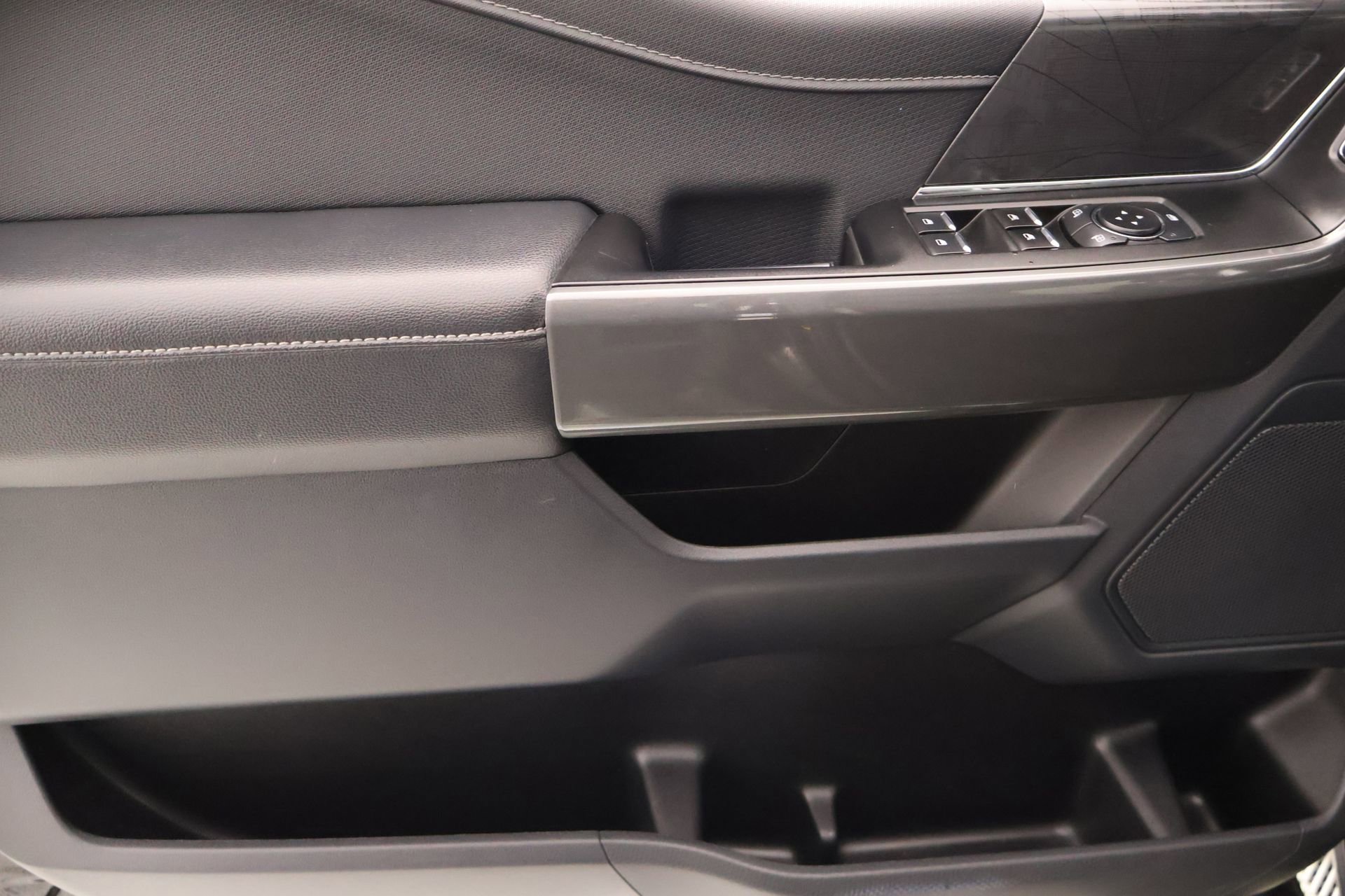 Used 2023 Ford F150 XLT w/ Equipment Group 302A High AWD/4WD image 17