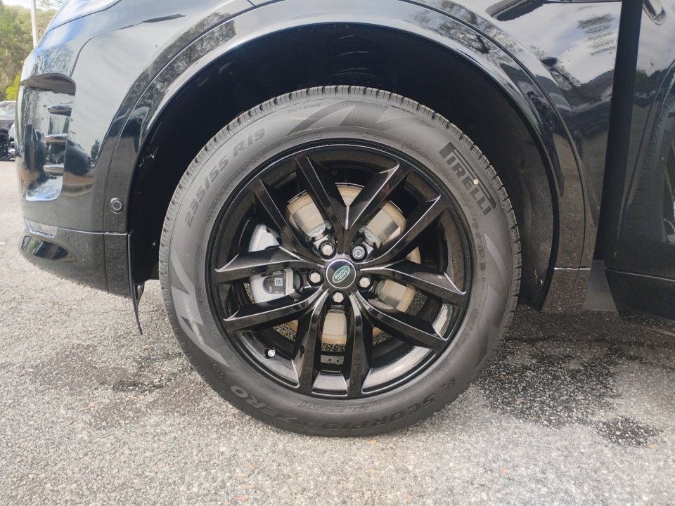 New 2026 Land Rover Discovery Sport Landmark AWD/4WD image 27