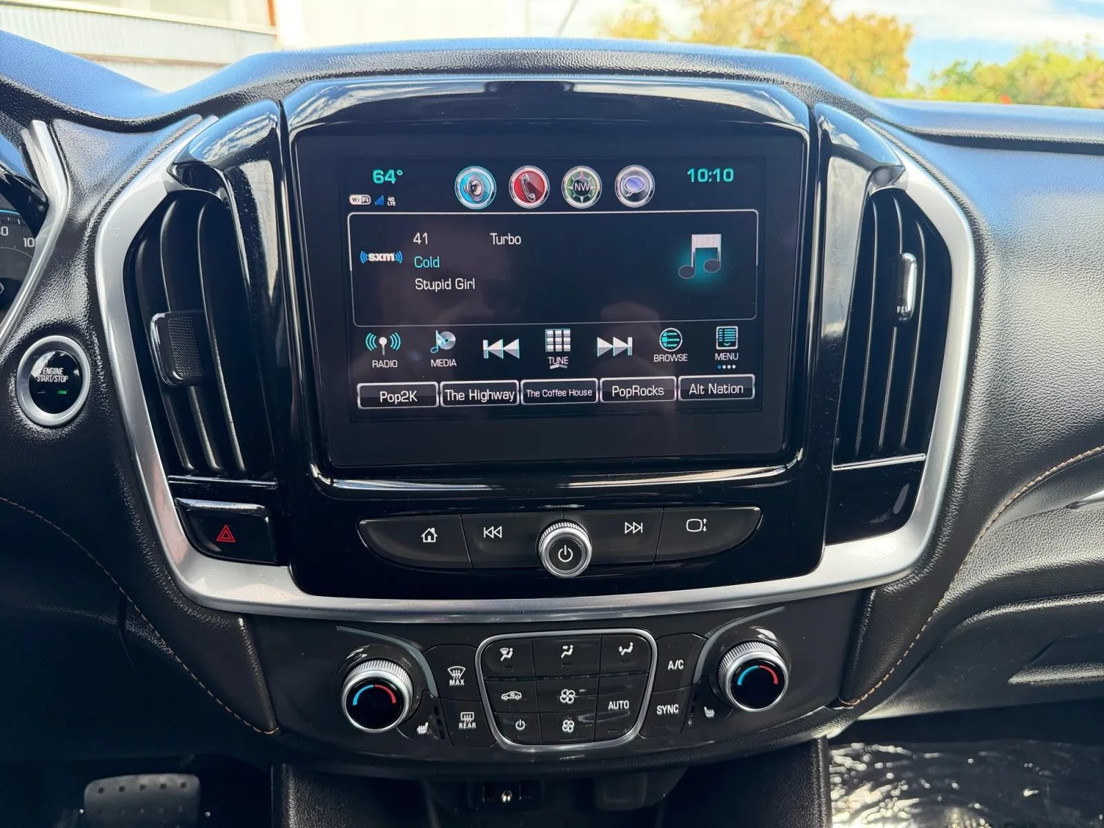 Used 2019 Chevrolet Traverse LT AWD/4WD image 14