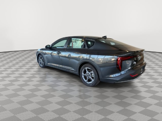Used 2025 Kia K4 FWD image 8