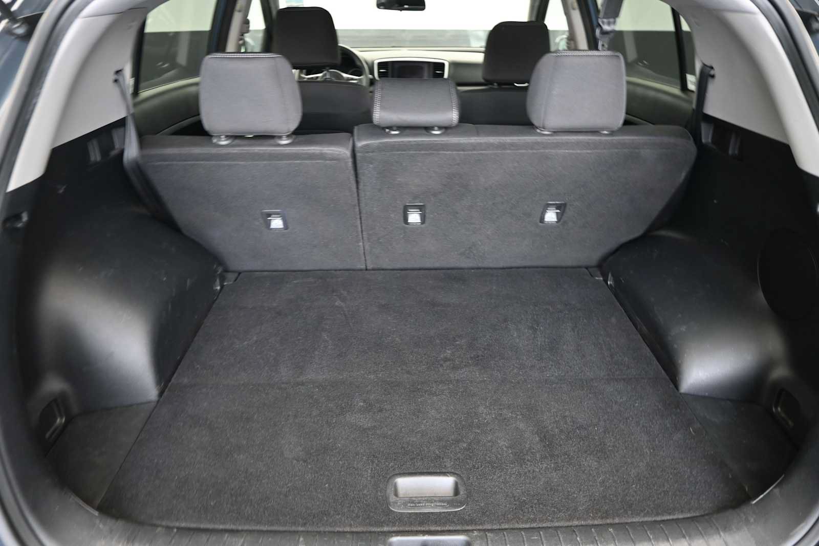 Used 2020 Kia Sportage LX FWD image 23