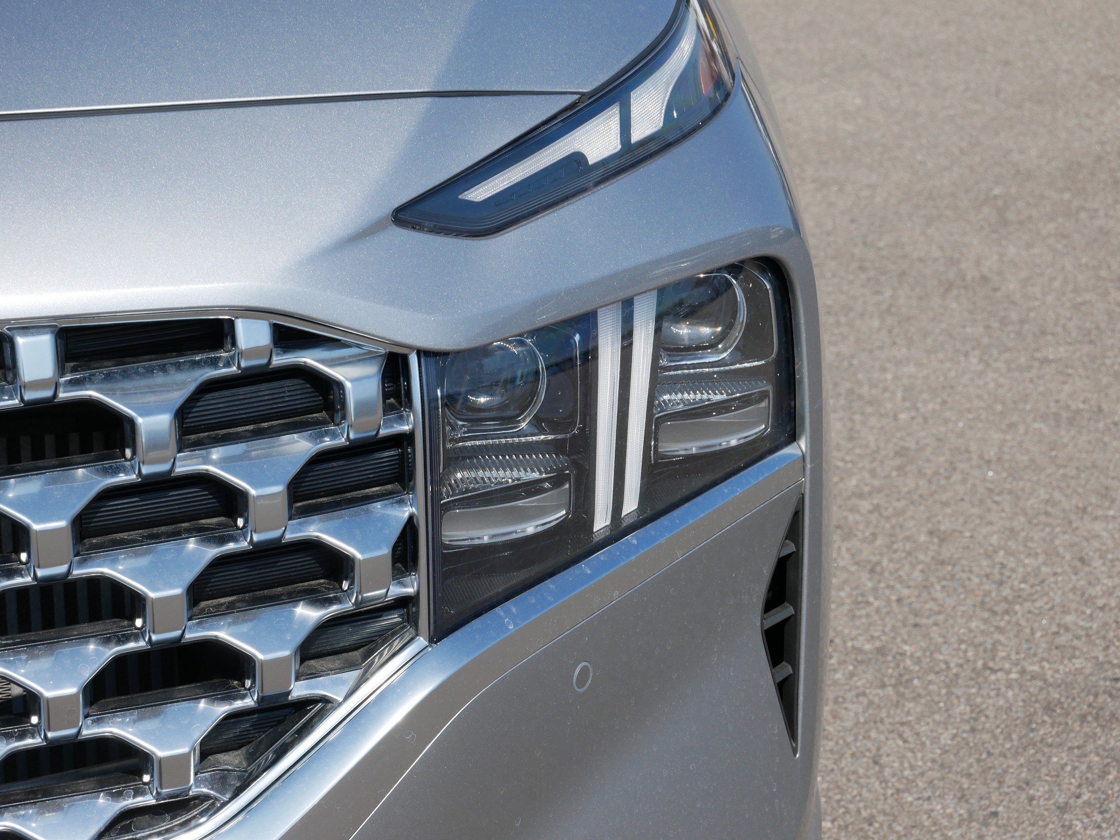Certified 2023 Hyundai Santa Fe Limited AWD/4WD image 16