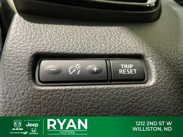 Used 2019 Nissan Rogue Sport S AWD/4WD image 32