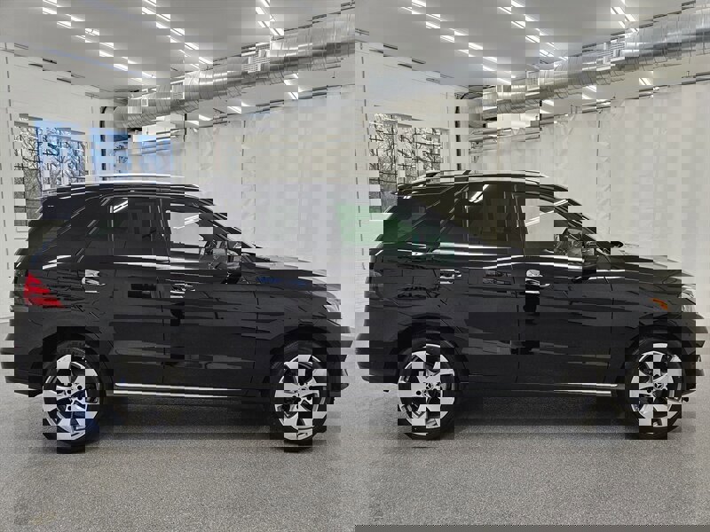 Used 2017 Mercedes-Benz GLE 350 4MATIC image 4