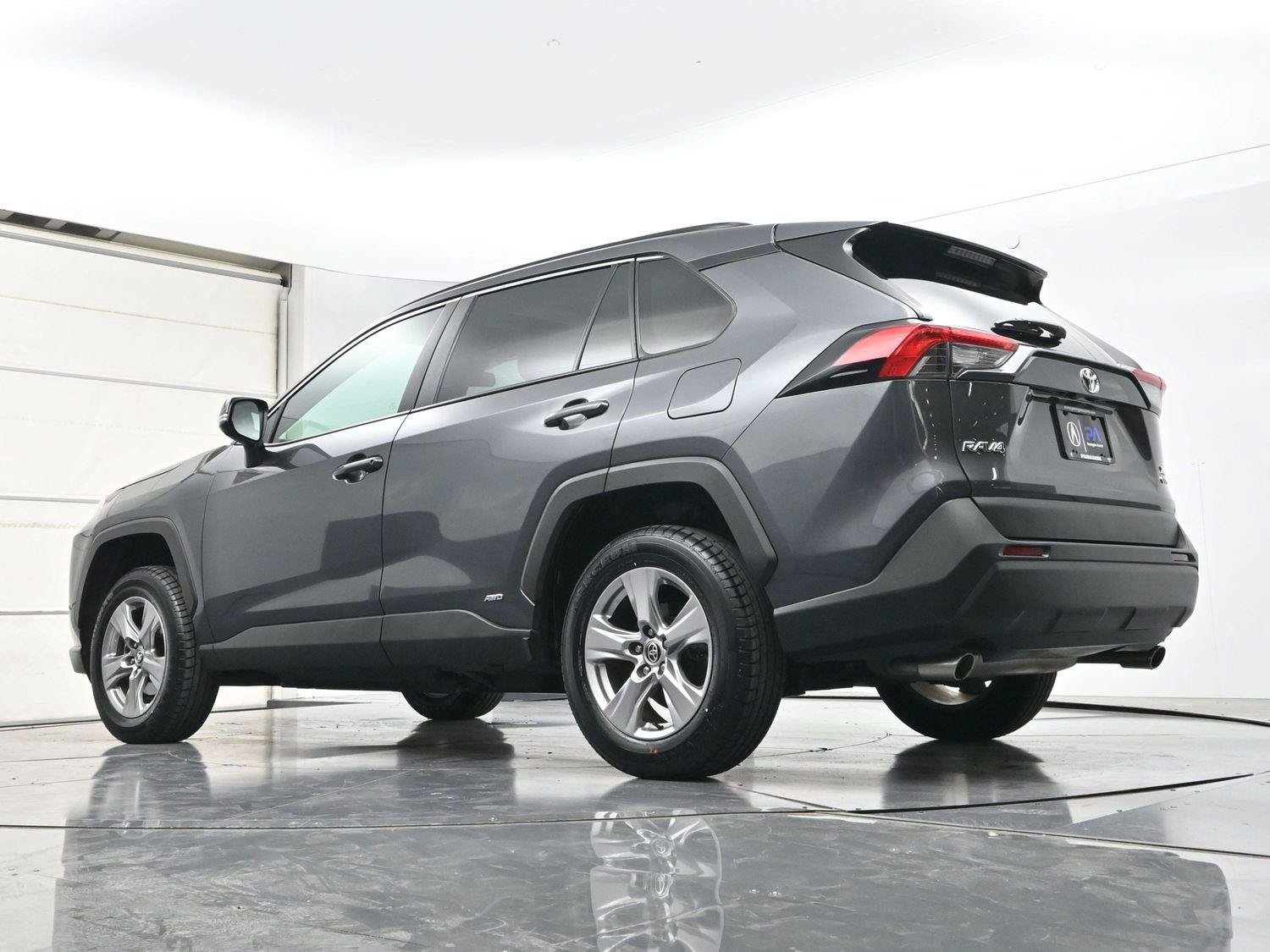 Used 2025 Toyota RAV4 XLE w/ Convenience Package AWD/4WD image 11