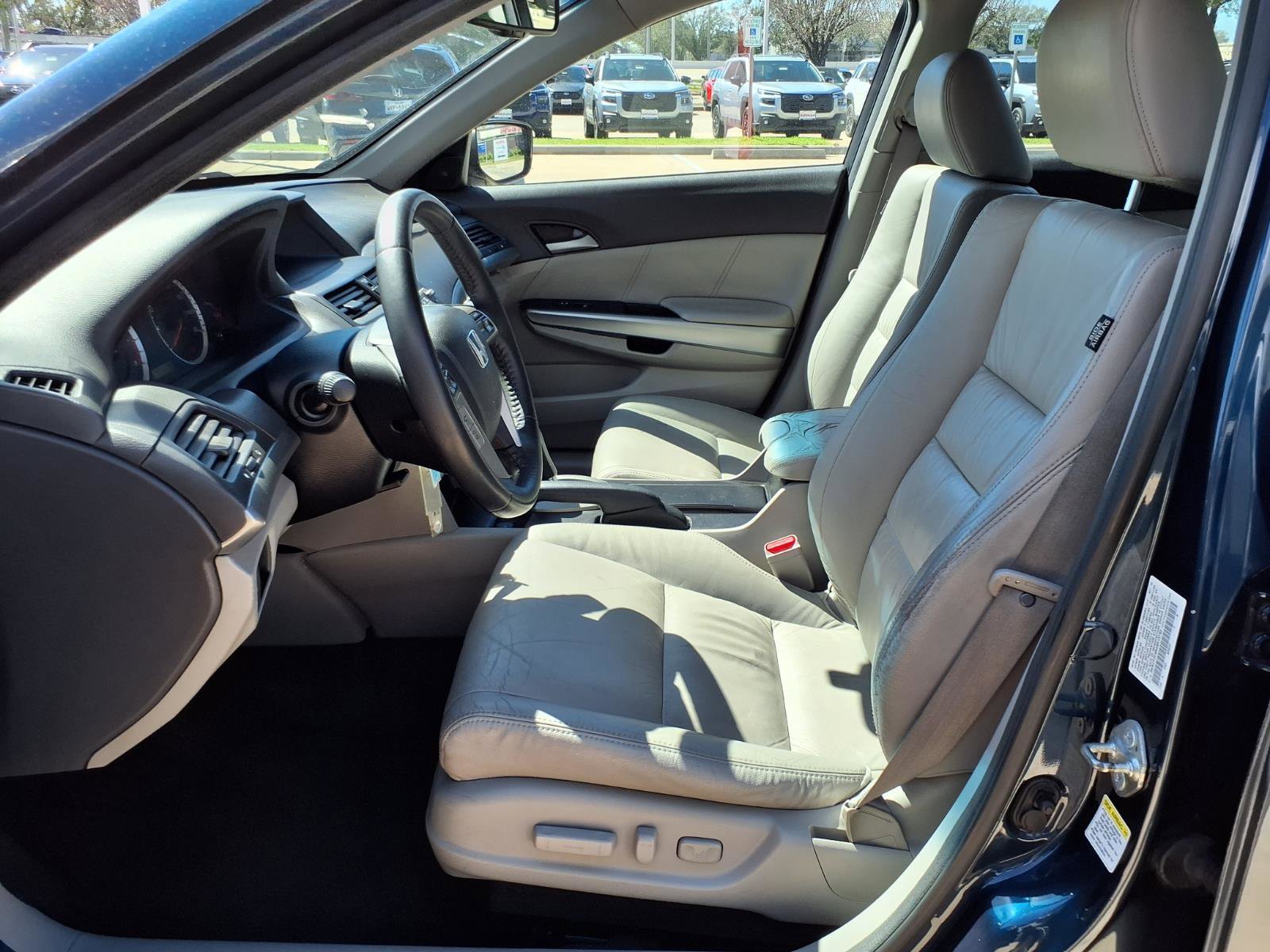 Used 2010 Honda Accord EX-L image 18