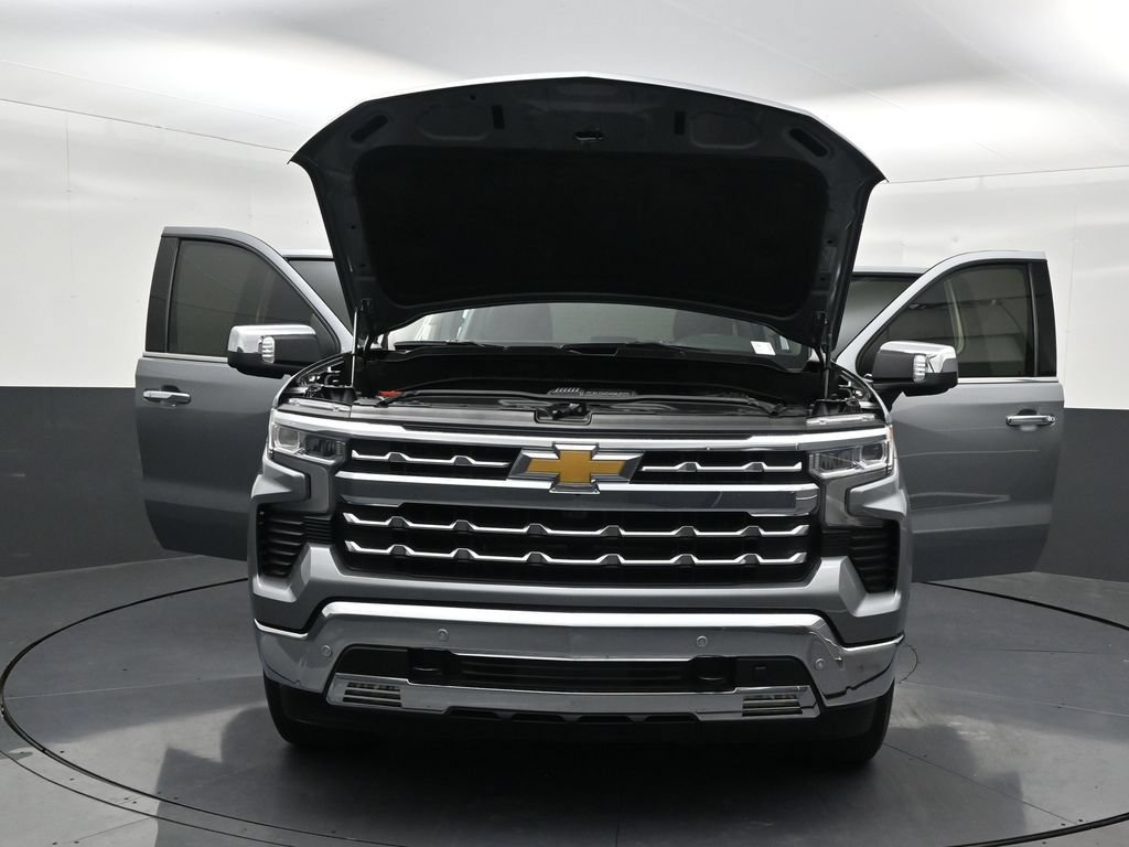 Used 2024 Chevrolet Silverado 1500 LTZ RWD image 37