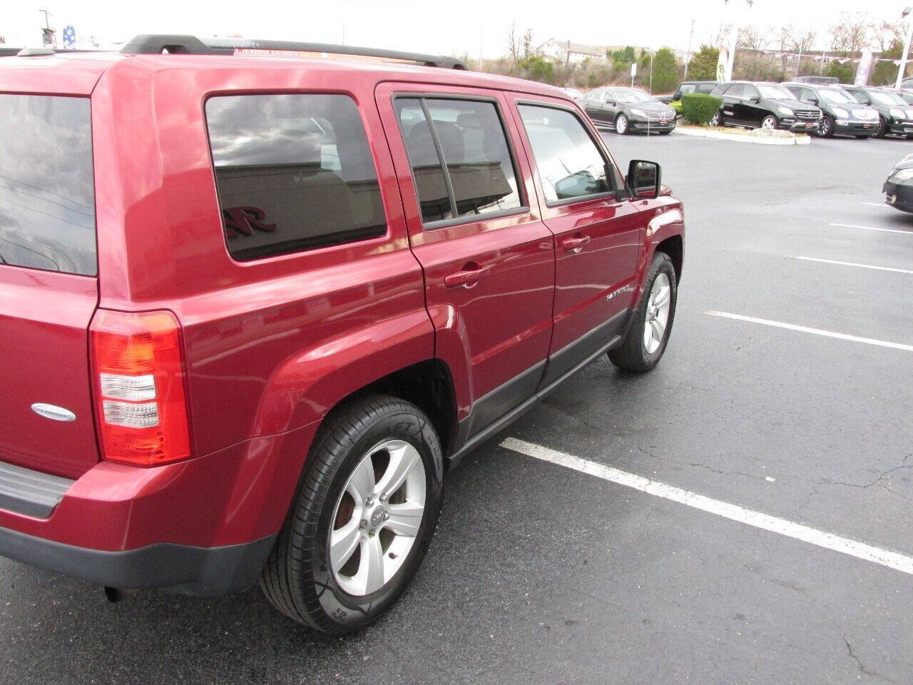 Used 2014 Jeep Patriot Latitude FWD image 41