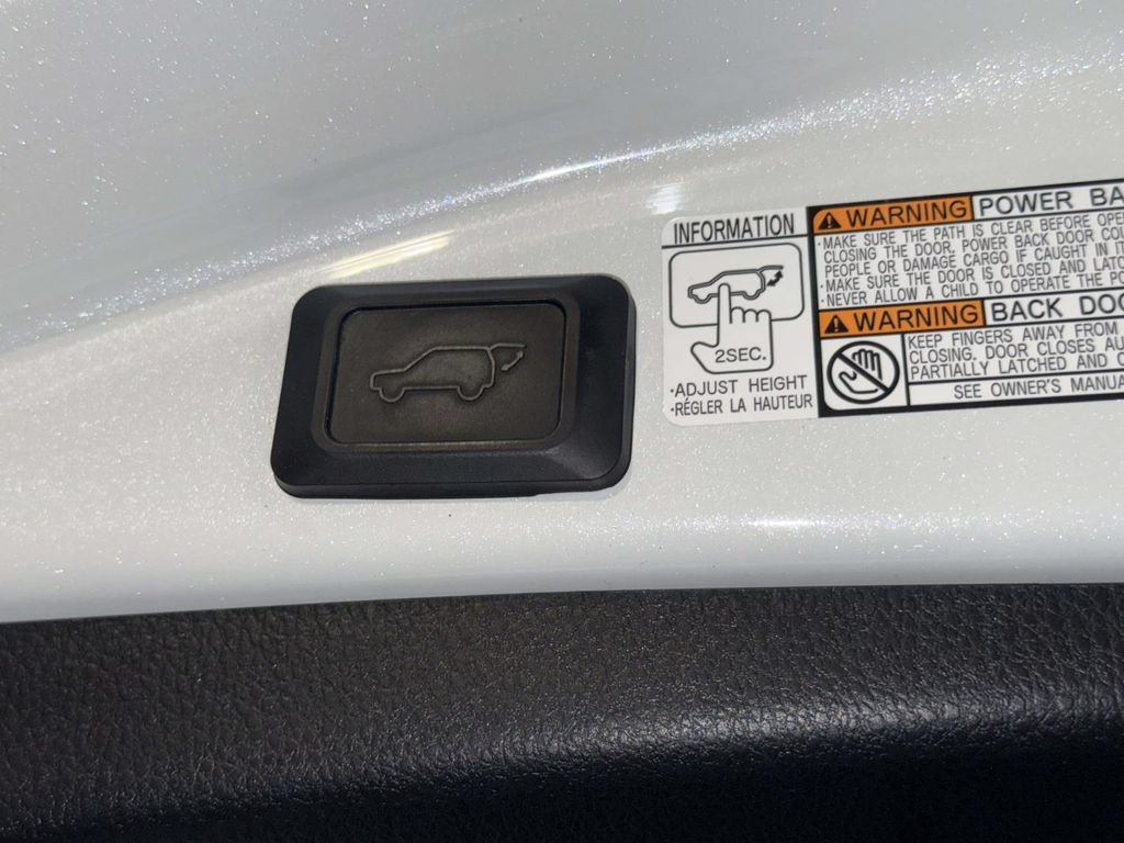 Used 2017 Toyota RAV4 Limited w/ Advanced Technology Package AWD/4WD image 18