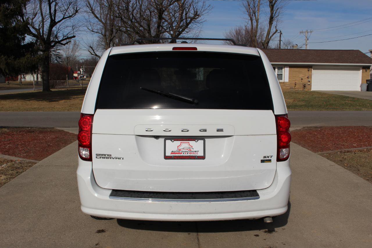Used 2019 Dodge Grand Caravan SXT FWD image 8