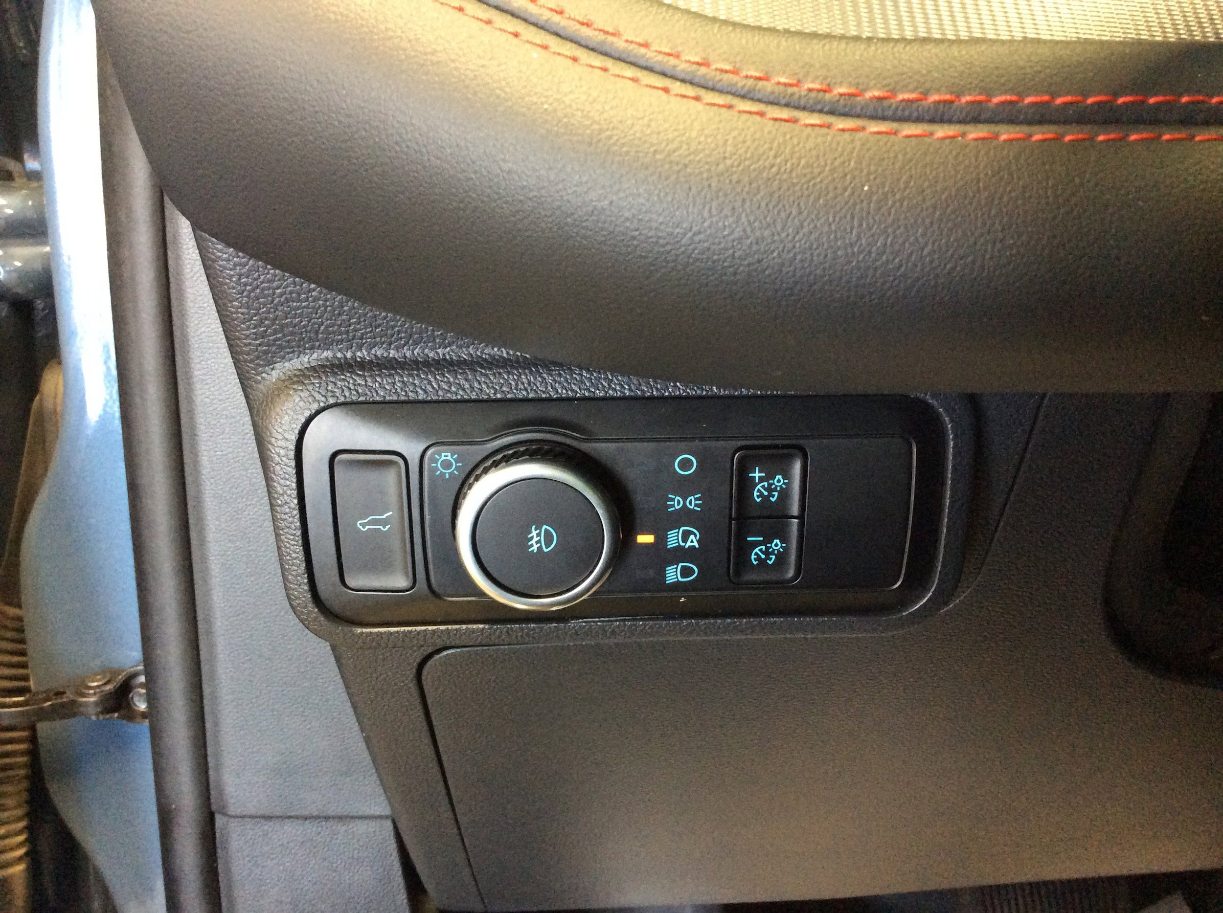 Used 2025 Ford Explorer ST-Line AWD/4WD image 19
