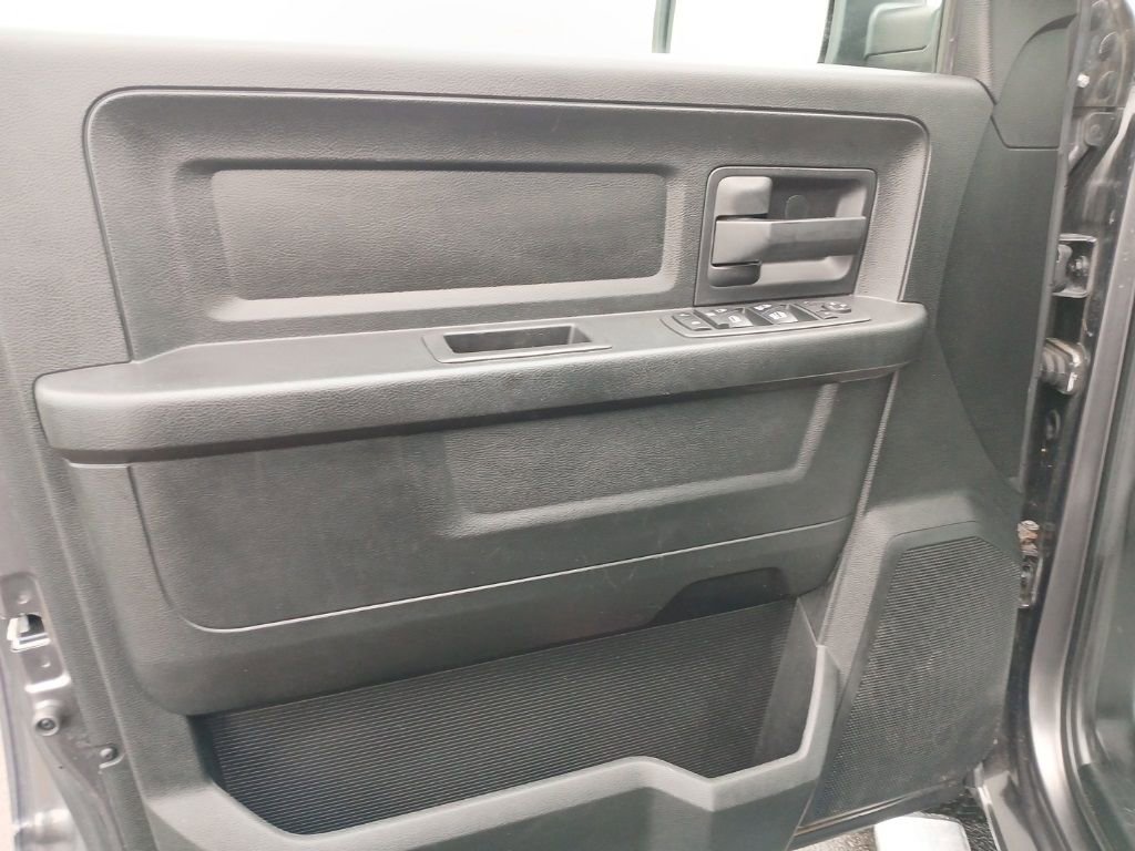 Used 2018 RAM 1500 Express w/ Express Value Package image 23