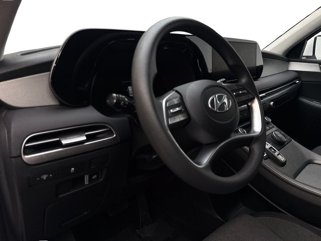 Used 2025 Hyundai Palisade SE FWD image 51