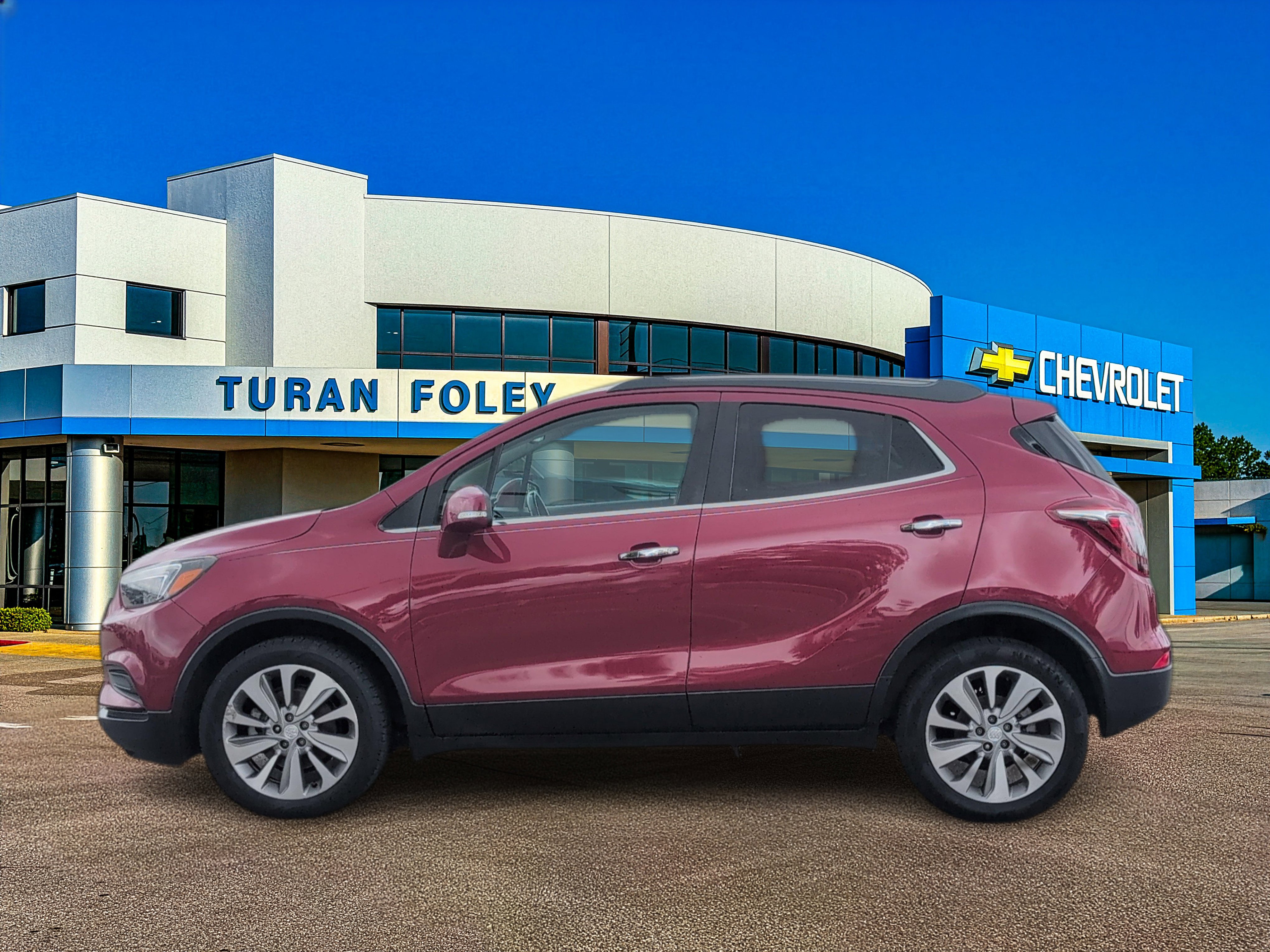 Used 2019 Buick Encore Preferred FWD image 2