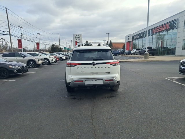 Certified 2023 Nissan Pathfinder Platinum image 6