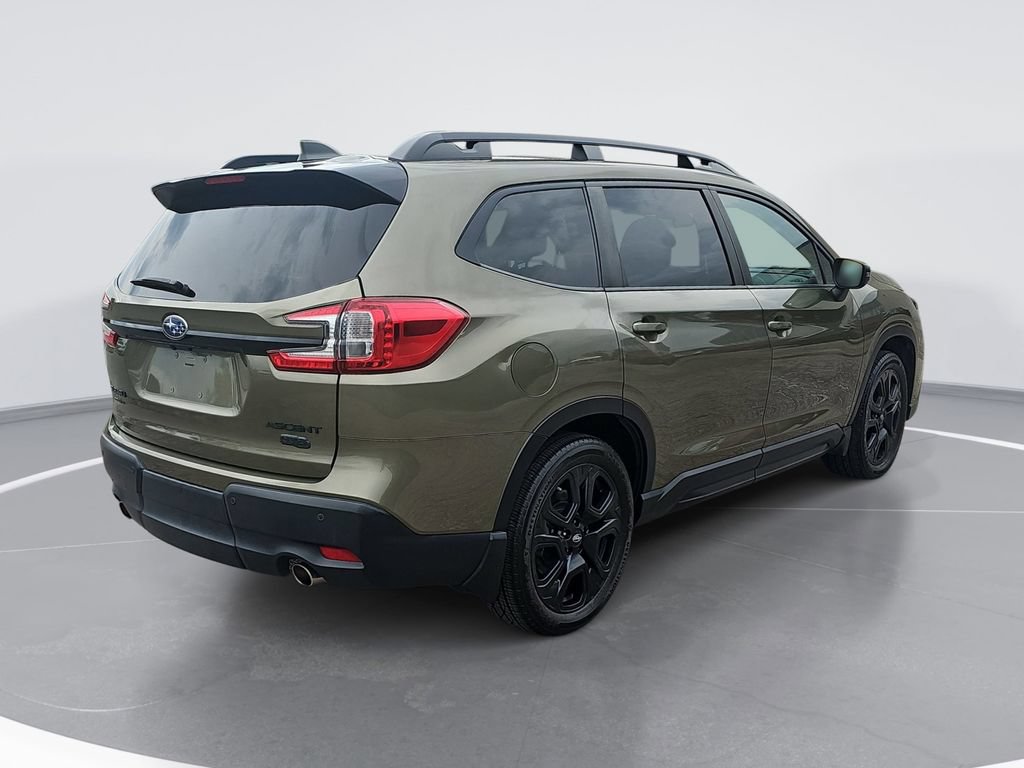 Used 2023 Subaru Ascent Onyx Edition AWD/4WD image 3